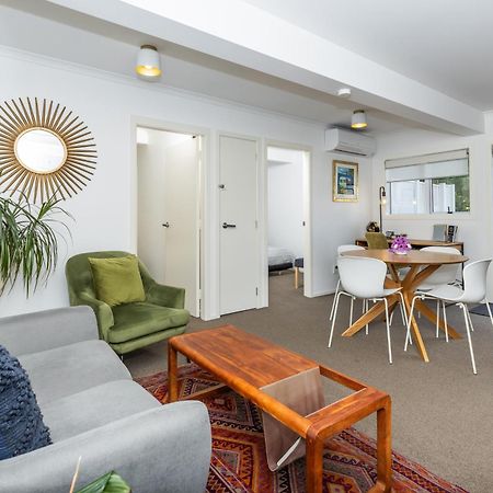 2 Bedroom Home Away From Home Near Cbd & Private Parking Hamilton Dış mekan fotoğraf