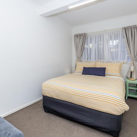 2 Bedroom Home Away From Home Near Cbd & Private Parking Hamilton Dış mekan fotoğraf