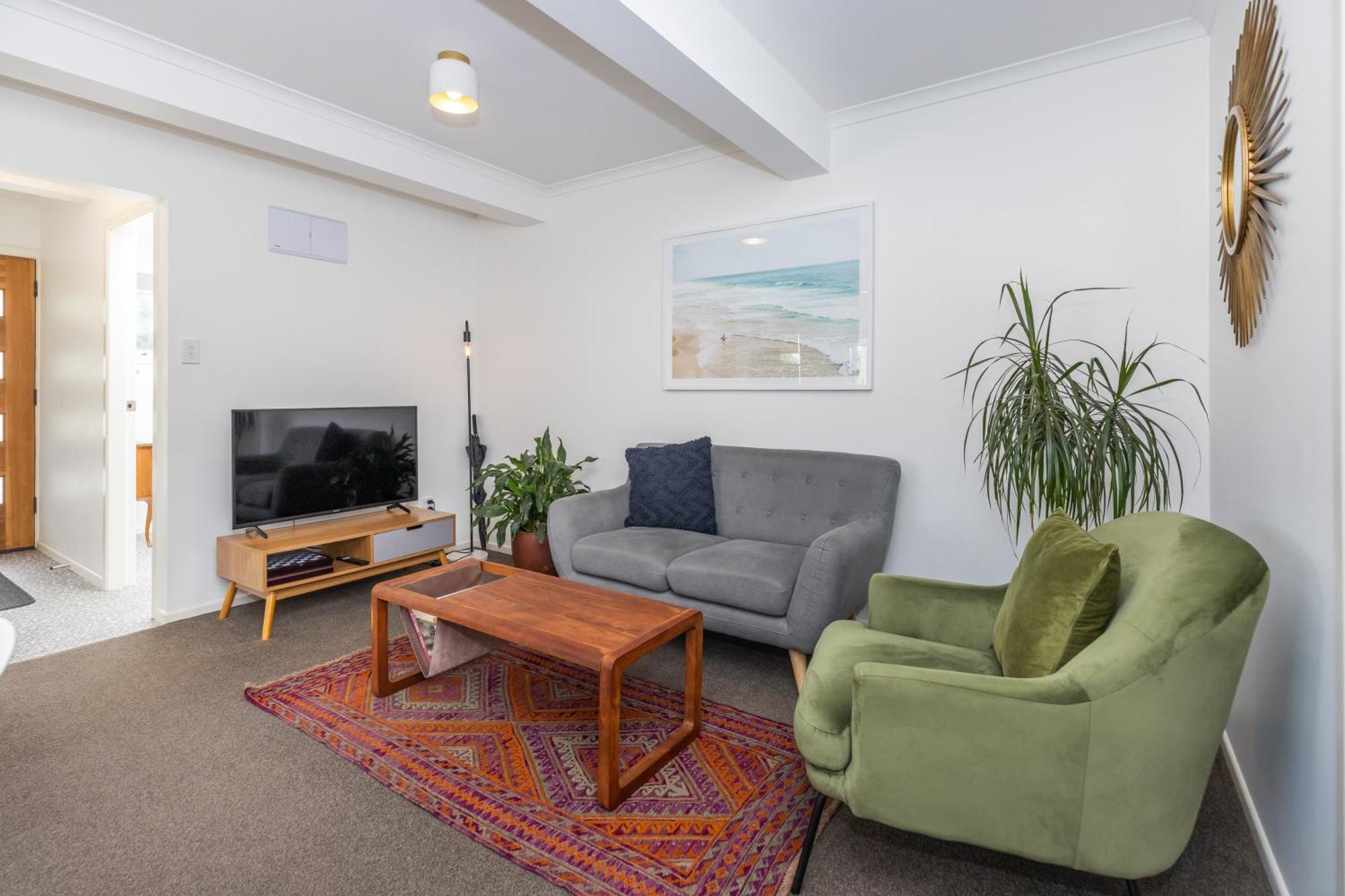 2 Bedroom Home Away From Home Near Cbd & Private Parking Hamilton Dış mekan fotoğraf